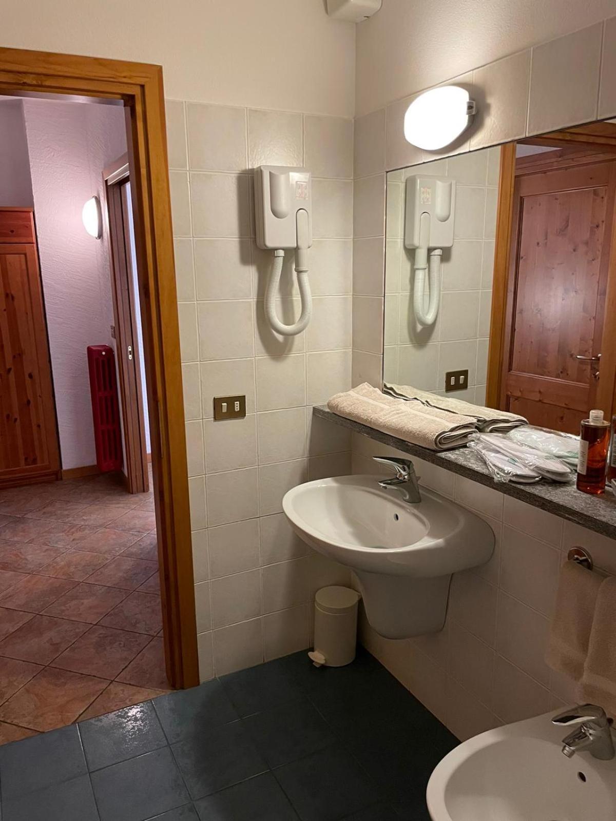 Residence Monterosa Macugnaga Bagian luar foto